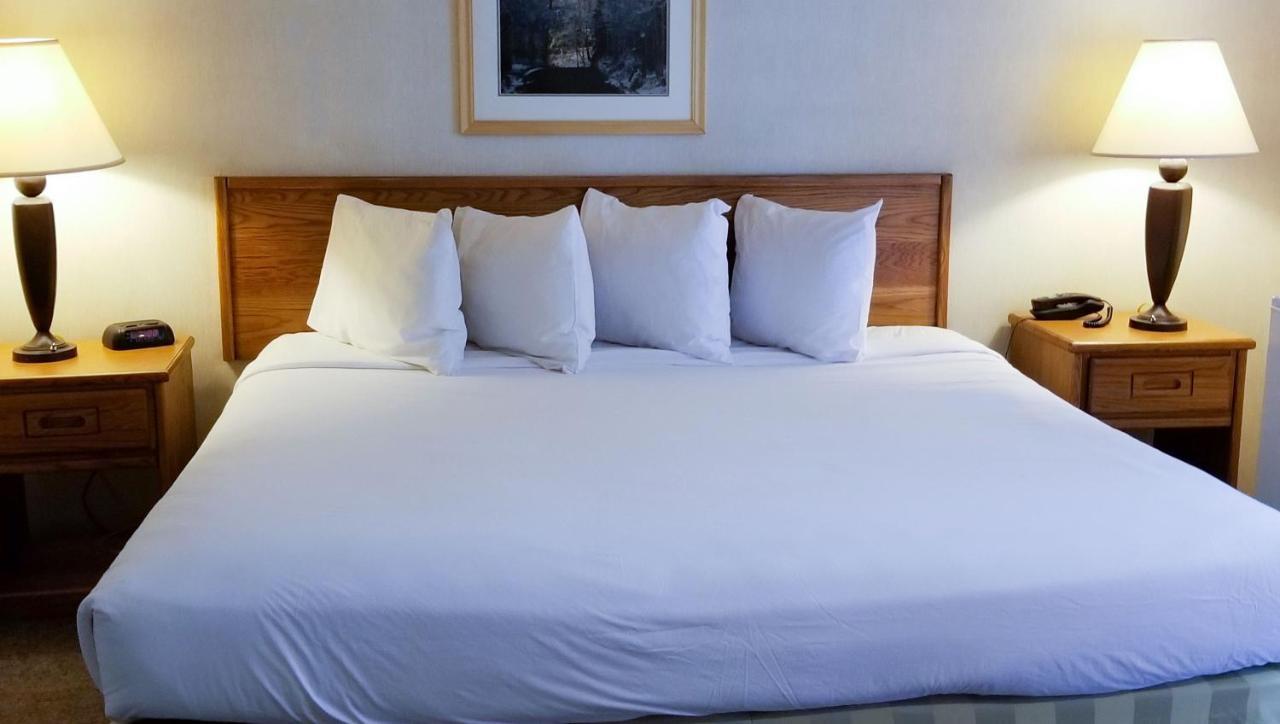 Magnuson Hotel Ілі Екстер'єр фото