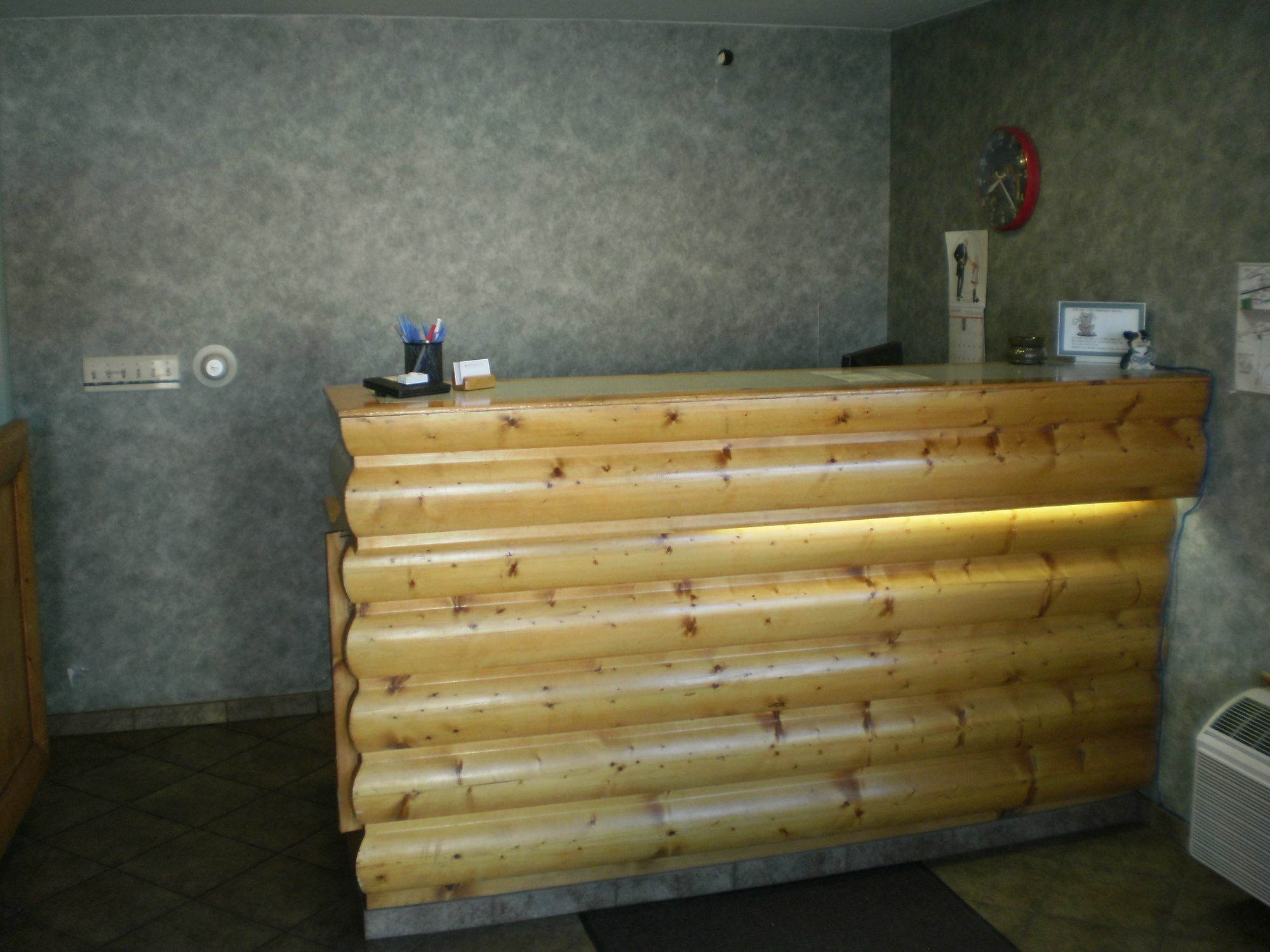 Magnuson Hotel Ілі Екстер'єр фото